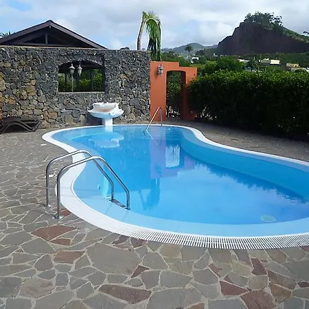 Sleeps 4 Pool Wifi * La Caridad