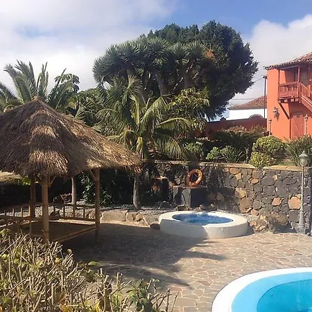 Sleeps 4 Pool Wifi *